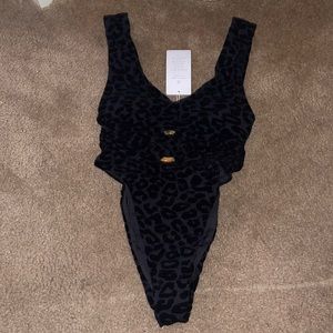 Toluca Swim --- Artemis one piece swimsuit size small! Panthera